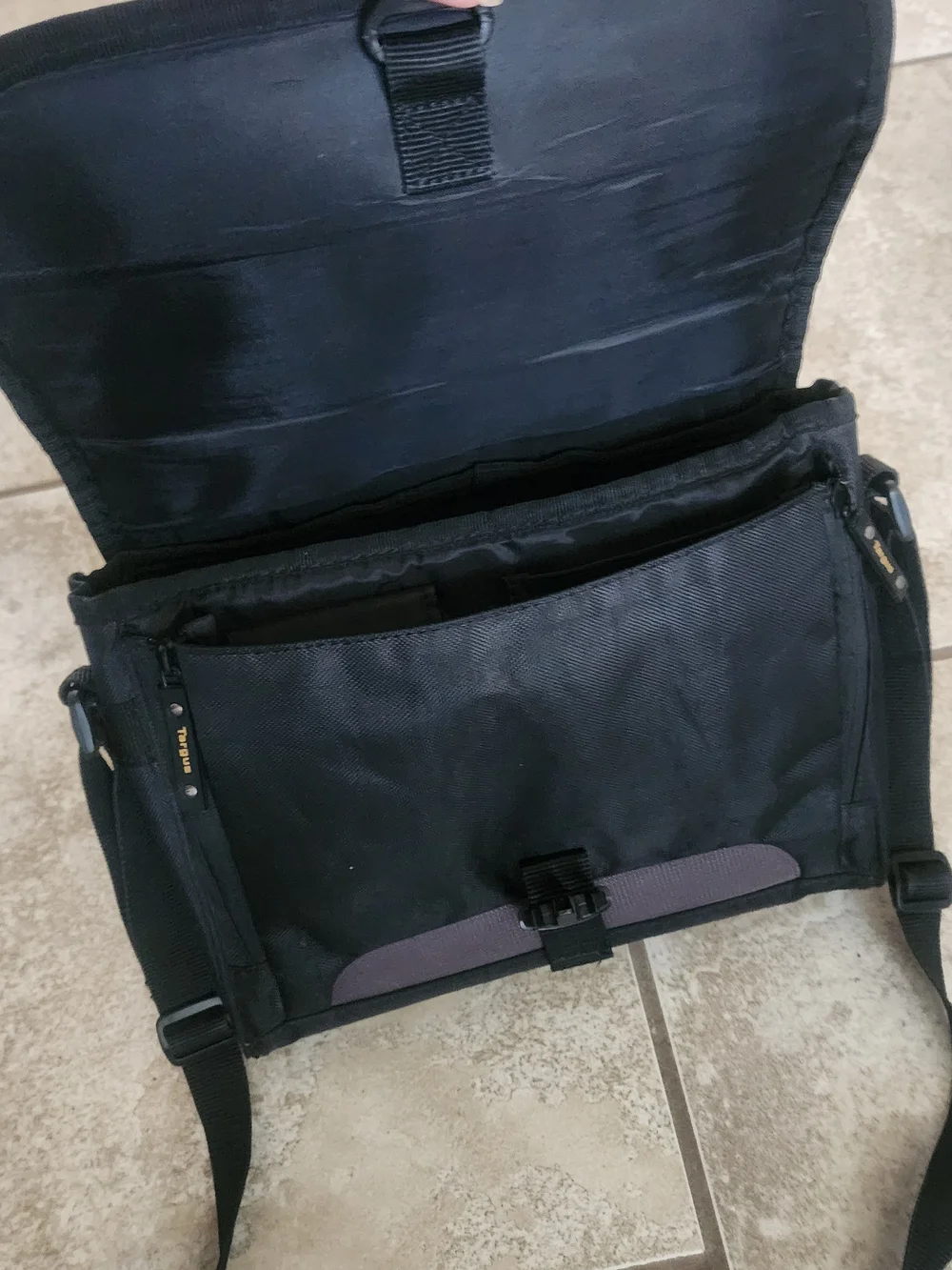 Targus Black Messenger Bag with Gray Trim